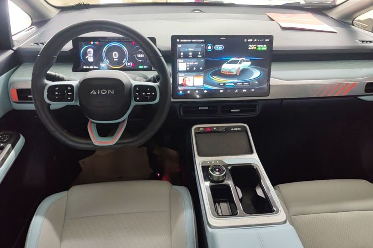 Used AION Y 2021 70 Intelligent Edition Center Console