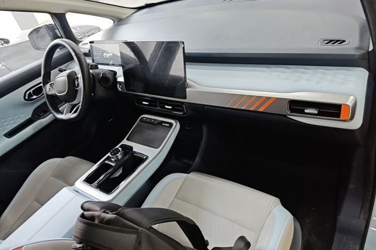 Used AION Y 2021 70 Tech Vitality Edition Center Console