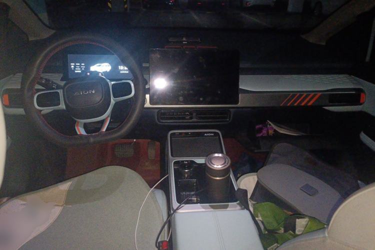 Used AION Y 2021 70 Tech Vitality Edition Center Console