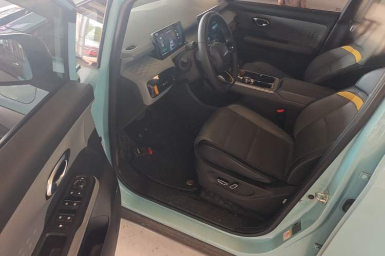 Used AION Y 2021 70 Tech Vitality Edition Driver Seat