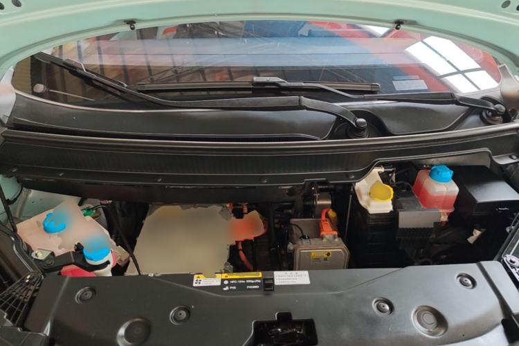 Used AION Y 2021 70 Intelligent Edition Engine Bay