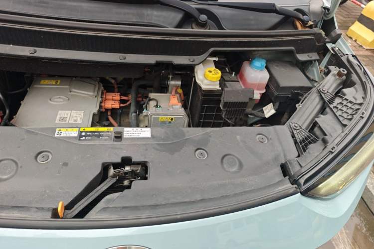 Used AION Y 2021 70 Intelligent Dynamic Edition Engine Bay Left