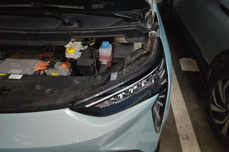 Used AION Y 2021 70 Tech Vitality Edition Engine Bay Left