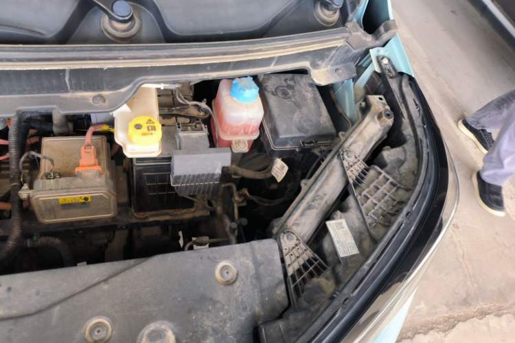 Used AION Y 2021 70 Intelligent Dynamic Edition Engine Bay Left