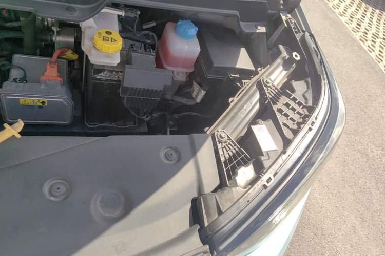 Used AION Y 2021 70 Tech Vitality Edition Engine Bay Left