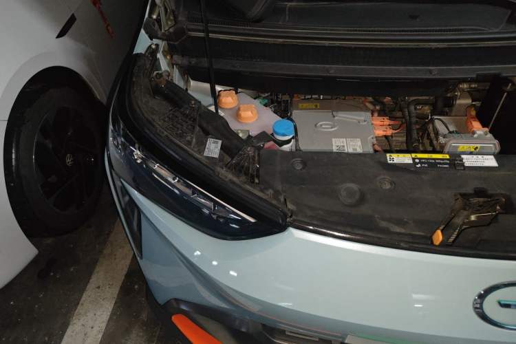 Used AION Y 2021 70 Tech Vitality Edition Engine Bay Right