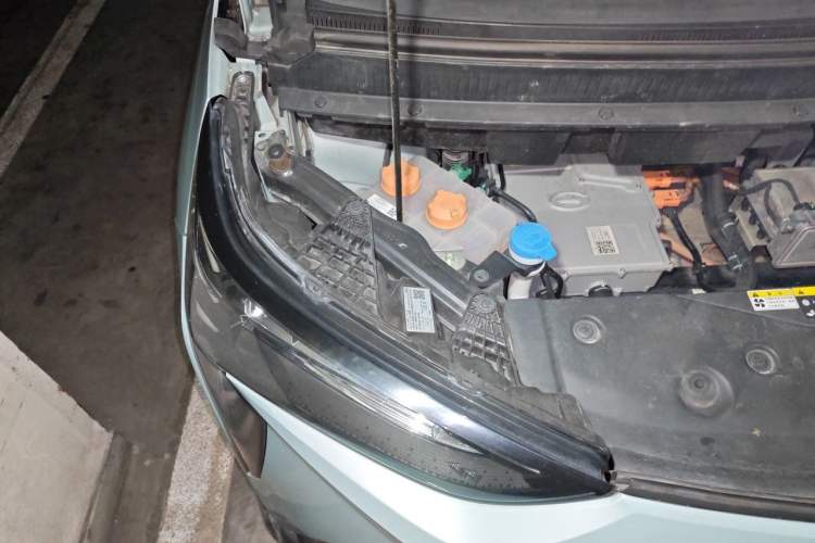 Used AION Y 2021 70 Tech Vitality Edition Engine Bay Right