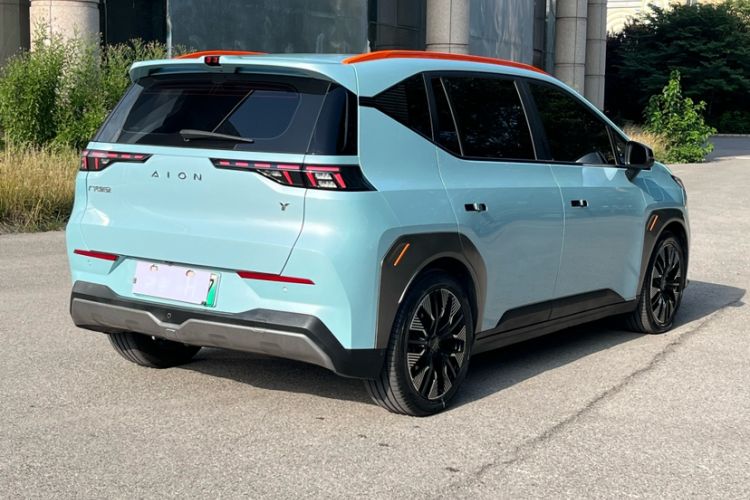 Used AION Y 2021 70 Tech Vitality Edition Exterior 3