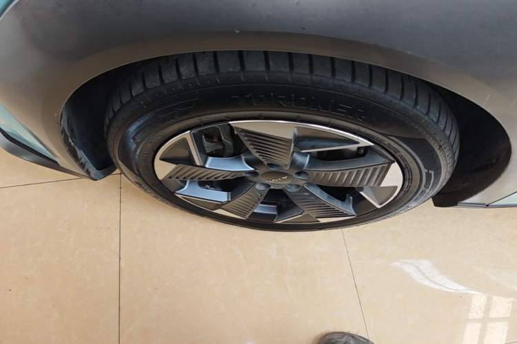 Used AION Y 2021 70 Intelligent Edition Exterior 4