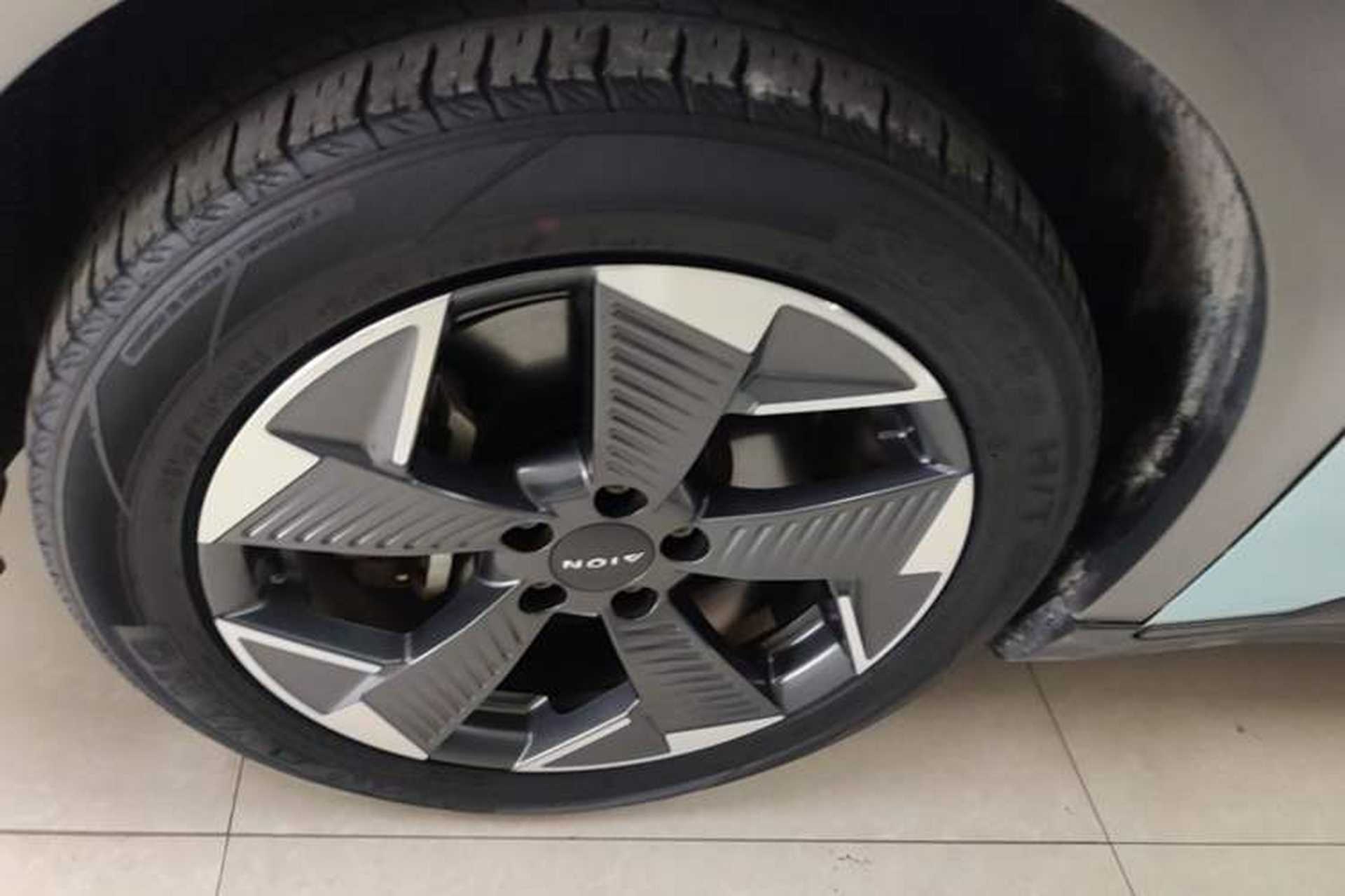 Used AION Y 2021 70 Intelligent Edition Exterior 4