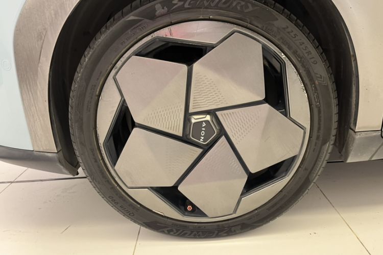 Used AION Y 2021 70 Enjoyment Tech Edition Exterior 4