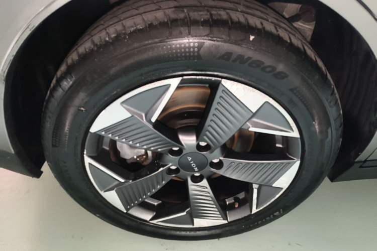 Used AION Y 2021 70 Intelligent Dynamic Edition Exterior 5