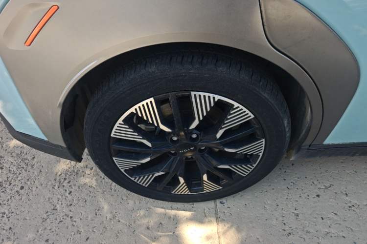 Used AION Y 2021 70 Tech Vitality Edition Exterior 5