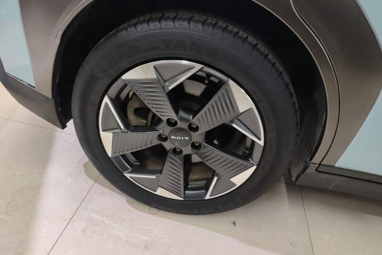 Used AION Y 2021 70 Intelligent Edition Exterior 5