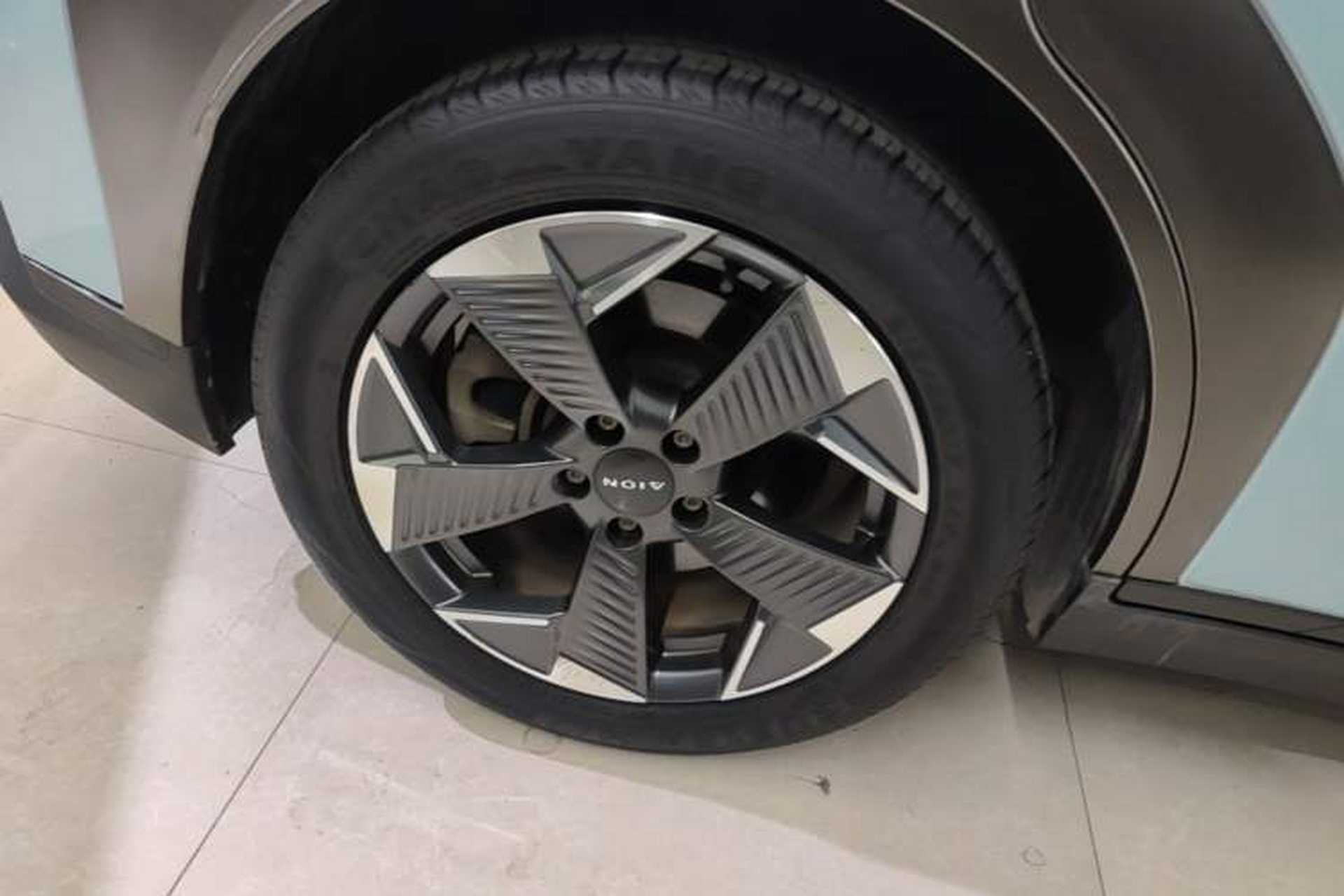 Used AION Y 2021 70 Intelligent Edition Exterior 5