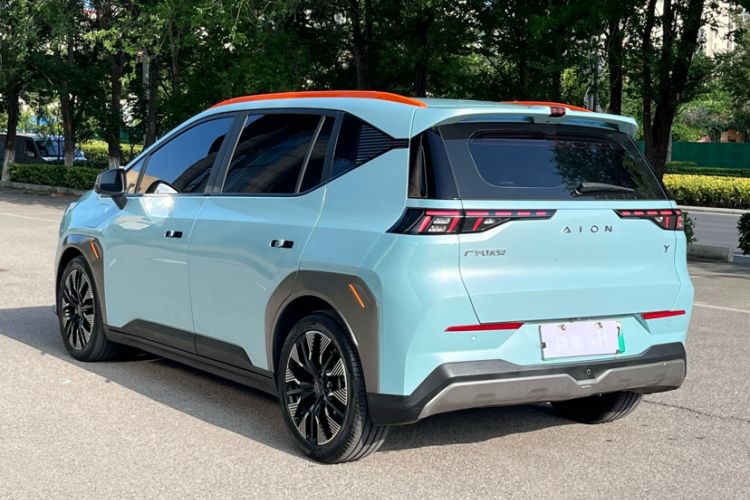 Used AION Y 2021 70 Tech Vitality Edition Exterior 6