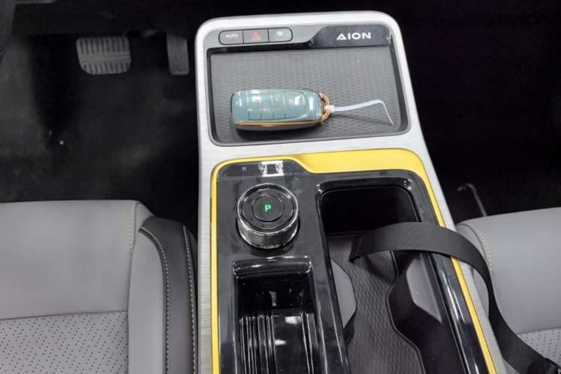 Used AION Y 2021 70 Intelligent Edition Gear Lever