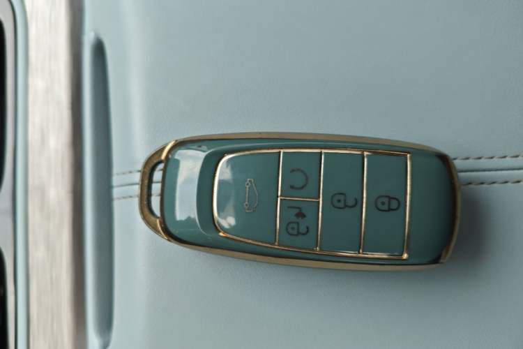 Used AION Y 2021 70 Enjoy Edition Interior 1