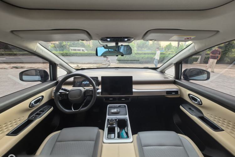 Used AION Y 2021 70 Intelligent Dynamic Edition Interior 3