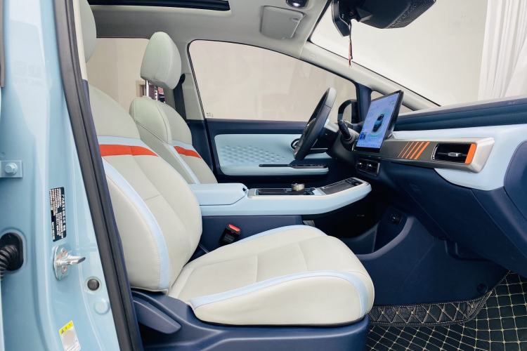 Used AION Y 2021 70 Enjoyment Tech Edition Interior 3