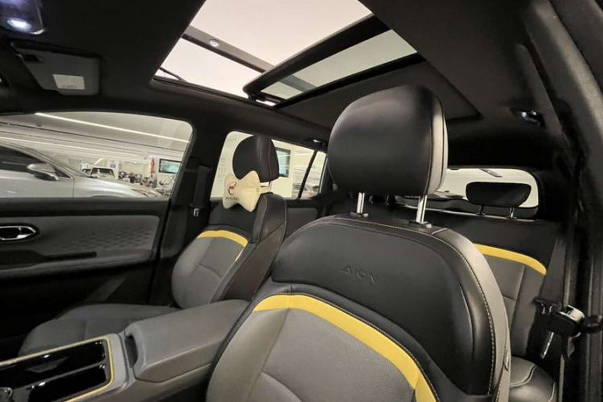 Used AION Y 2021 70 Enjoyment Tech Edition Interior 3