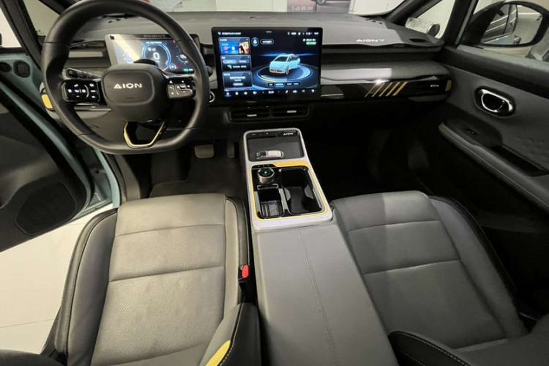 Used AION Y 2021 70 Enjoyment Tech Edition Interior 5