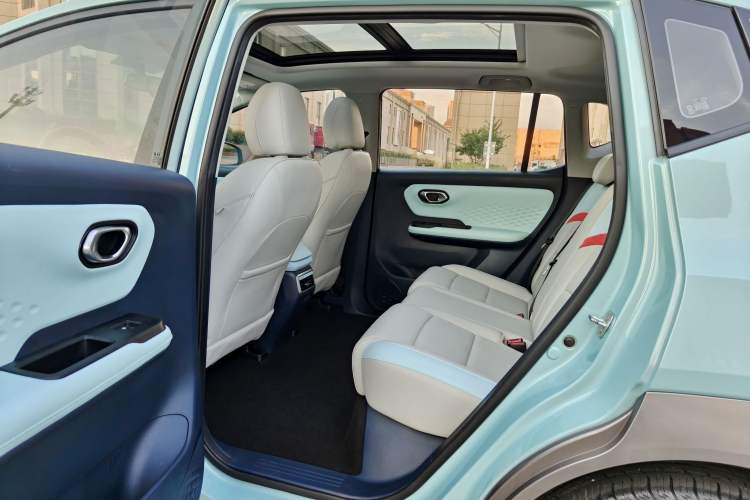Used AION Y 2021 70 Intelligent Dynamic Edition Interior 6