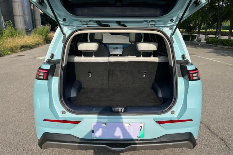 Used AION Y 2021 70 Tech Vitality Edition Interior 6
