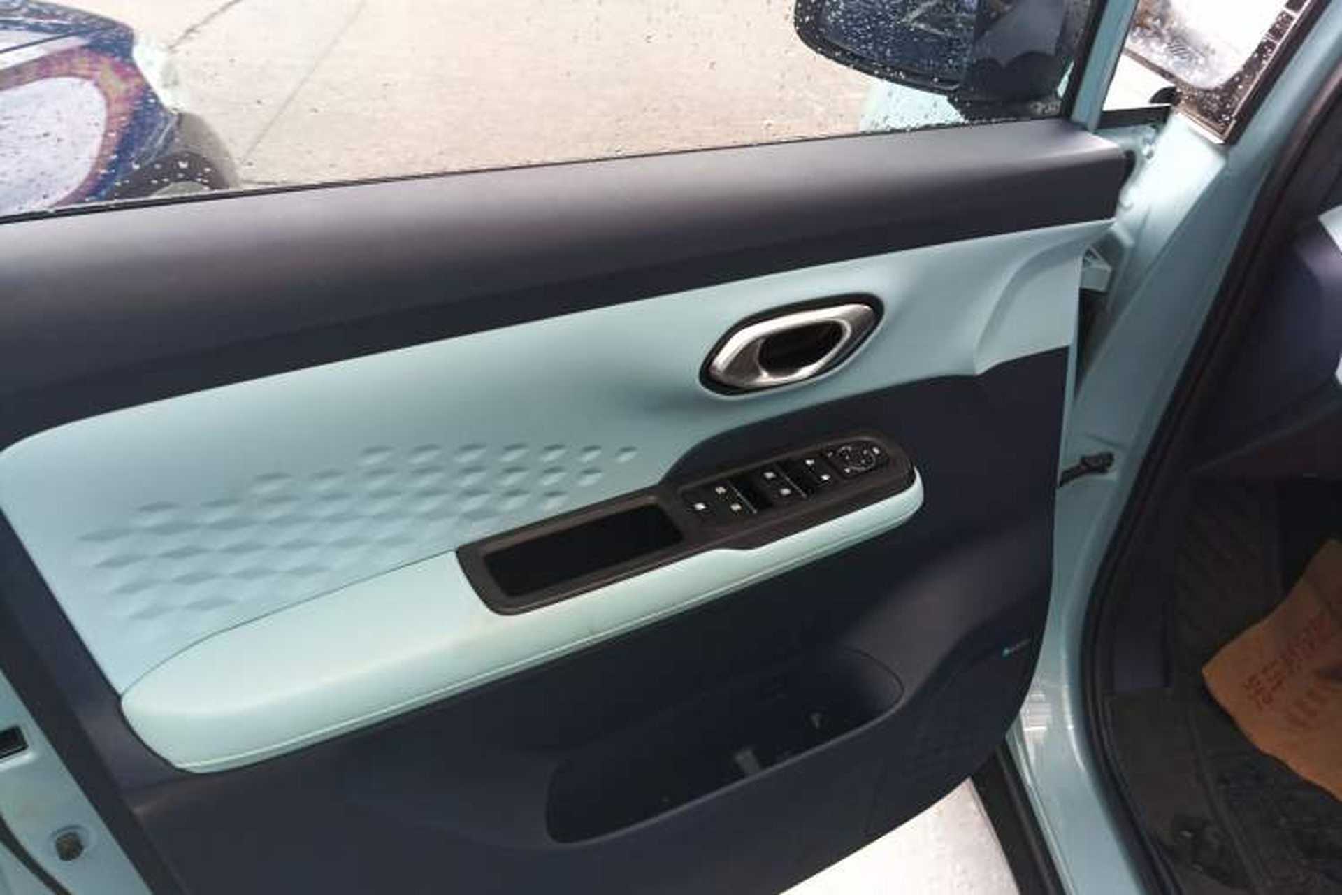 Used AION Y 2021 70 Enjoyment Tech Edition Left Front Door Interior