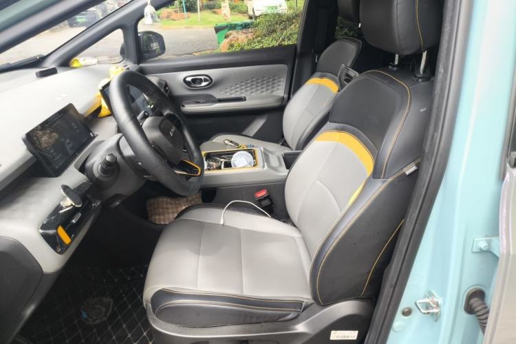 Used AION Y 2021 70 Tech Vitality Edition Left Front Seat