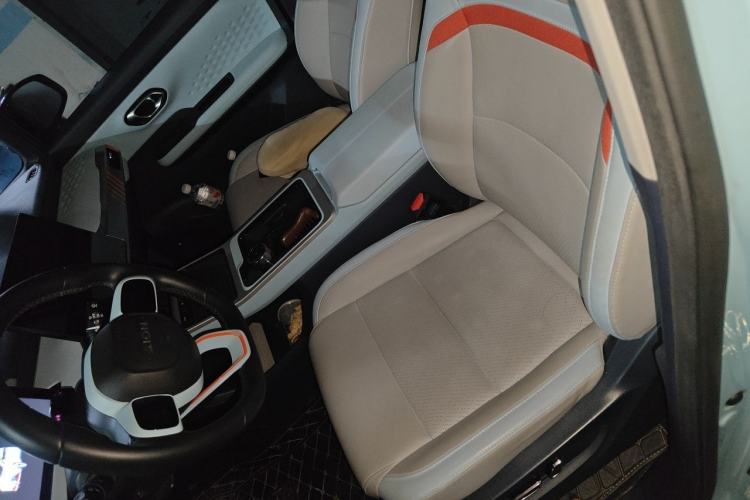 Used AION Y 2021 70 Tech Vitality Edition Left Front Seat