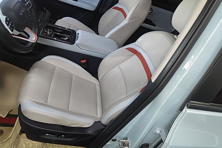 Used AION Y 2021 70 Tech Vitality Edition Left Front Seat