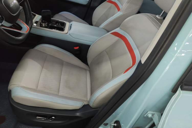 Used AION Y 2021 70 Tech Vitality Edition Left Front Seat