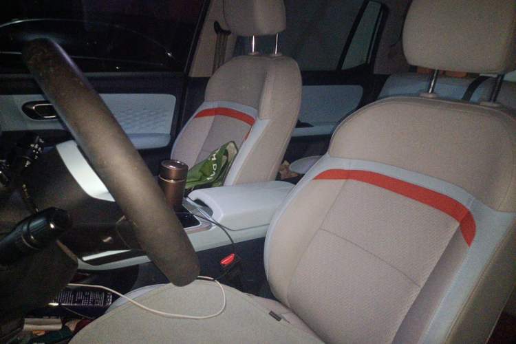 Used AION Y 2021 70 Tech Vitality Edition Left Front Seat