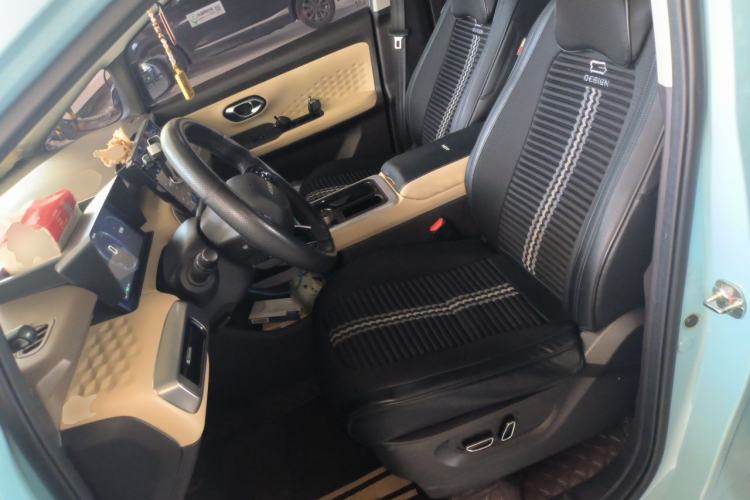 Used AION Y 2021 70 Intelligent Dynamic Edition Left Front Seat