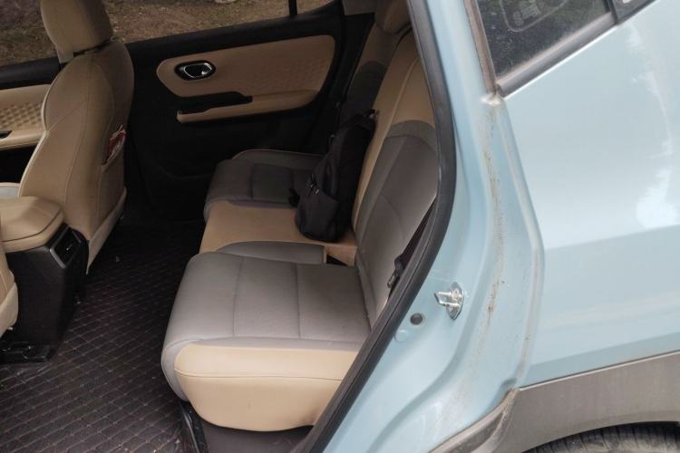 Used AION Y 2021 70 Intelligent Dynamic Edition Left Rear Seat