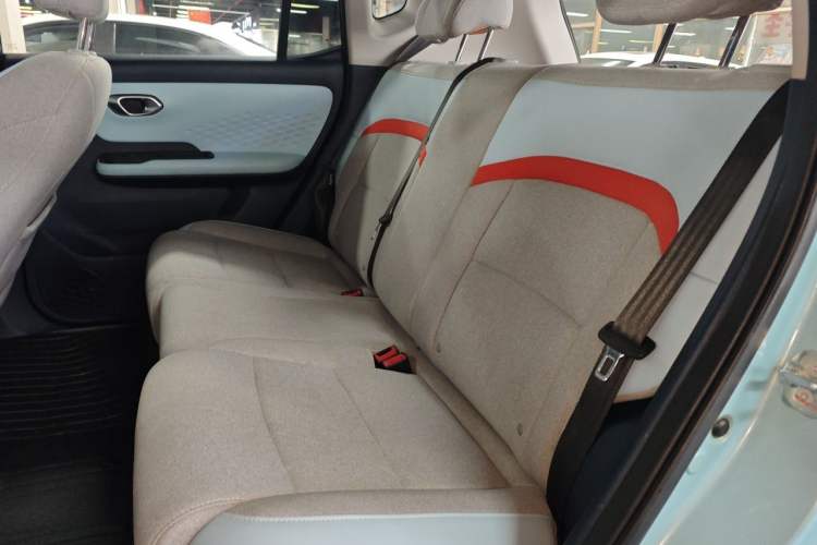 Used AION Y 2021 70 Enjoy Vitality Edition Left Rear Seat
