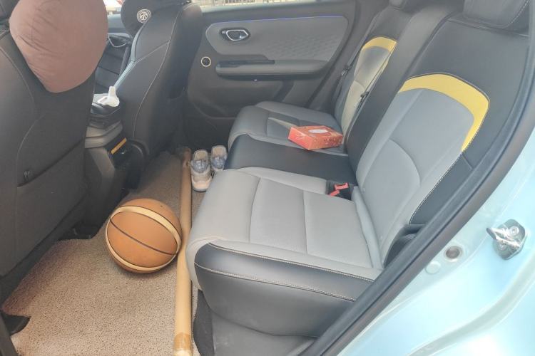 Used AION Y 2021 70 Tech Vitality Edition Left Rear Seat