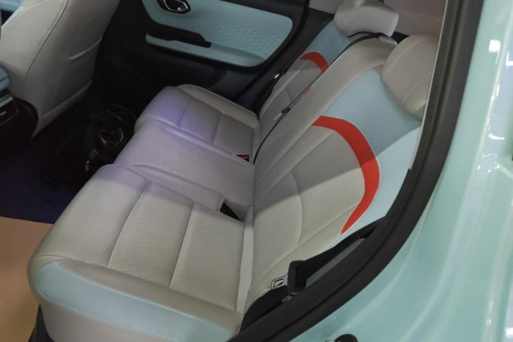 Used AION Y 2021 70 Tech Vitality Edition Left Rear Seat
