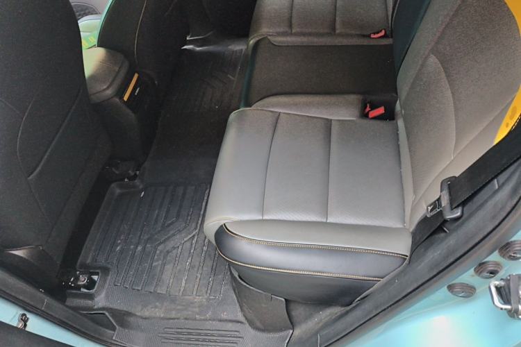 Used AION Y 2021 70 Intelligent Edition Left Rear Seat