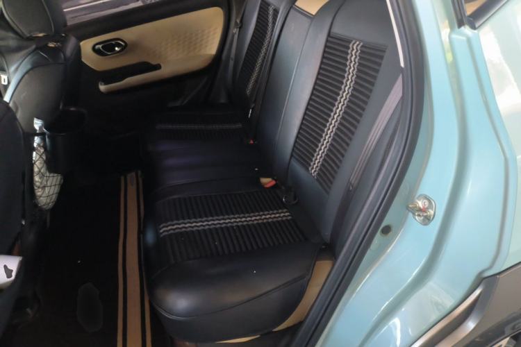 Used AION Y 2021 70 Intelligent Dynamic Edition Left Rear Seat
