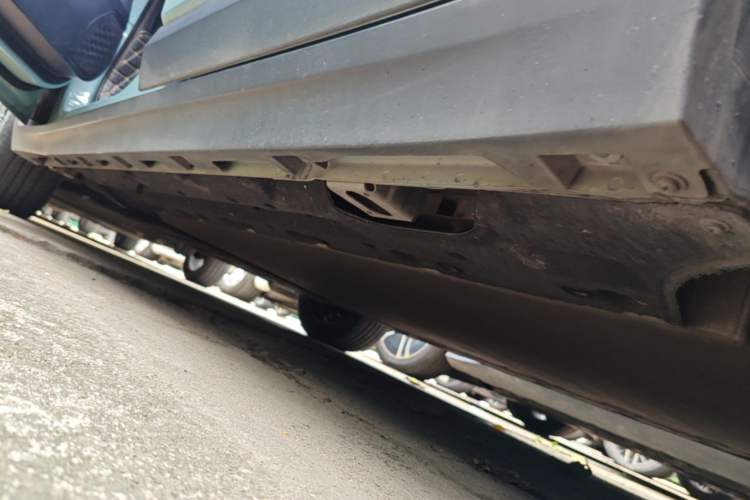 Used AION Y 2021 70 Enjoy Edition Left Side Sill