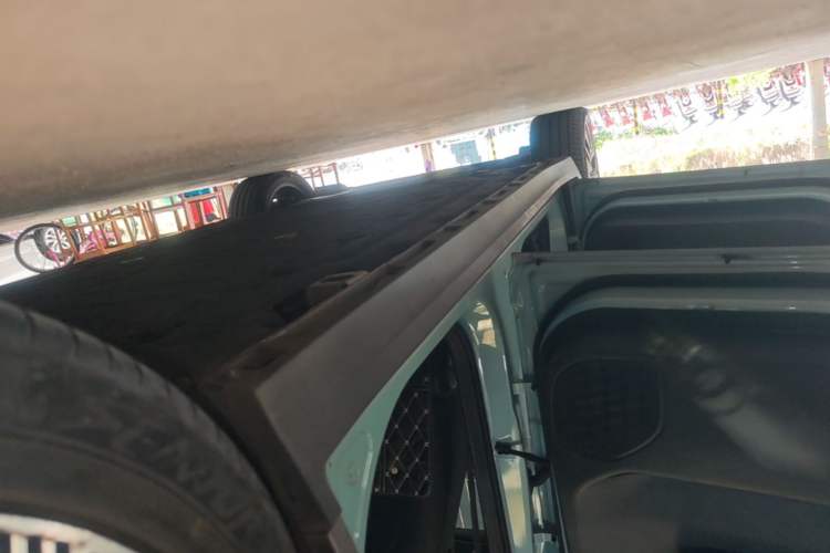 Used AION Y 2021 70 Tech Vitality Edition Left Side Sill