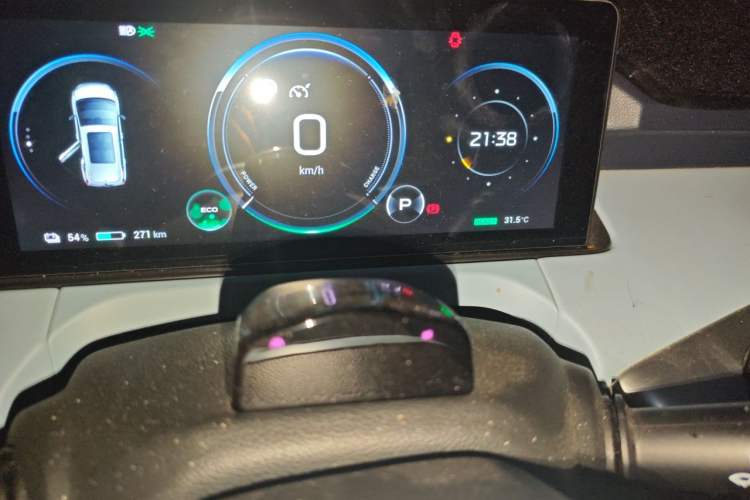 Used AION Y 2021 70 Enjoyment Tech Edition Odometer Close Up