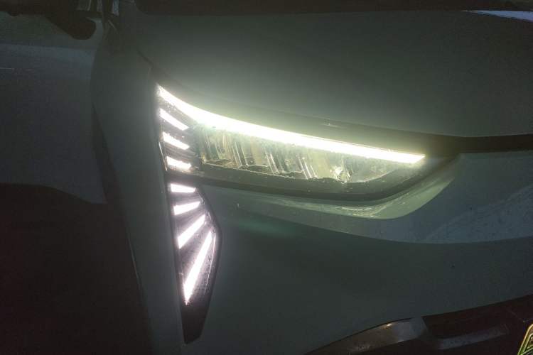 Used AION Y 2021 70 Intelligent Dynamic Edition Right Front Headlight