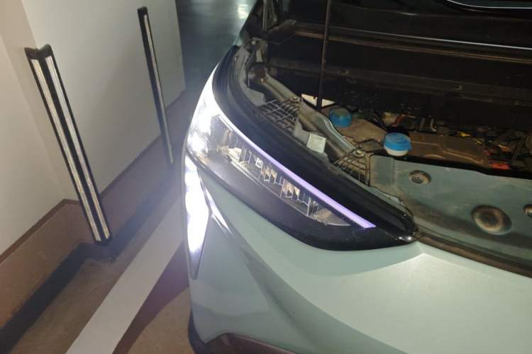 Used AION Y 2021 70 Enjoyment Tech Edition Right Front Headlight