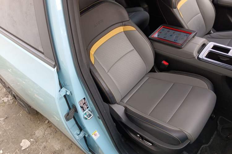 Used AION Y 2021 70 Tech Vitality Edition Right Front Seat