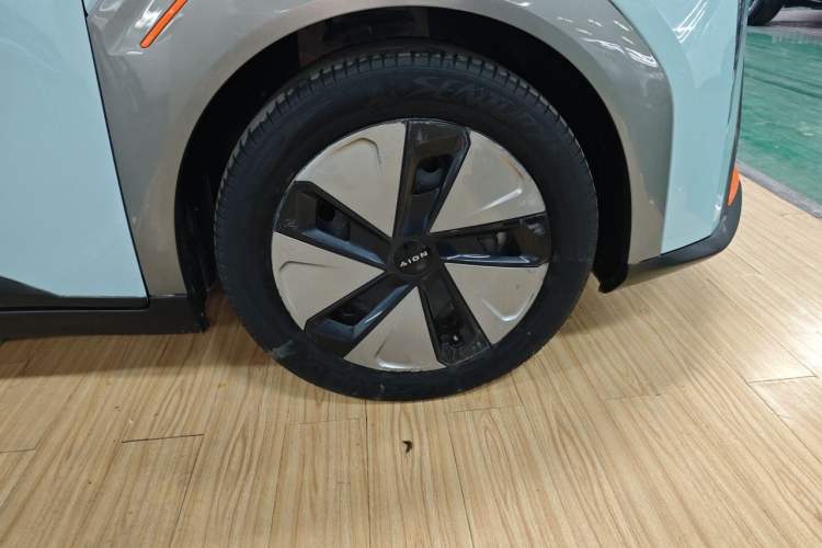 Used AION Y 2021 70 Enjoy Vitality Edition Right Front Wheel Hub