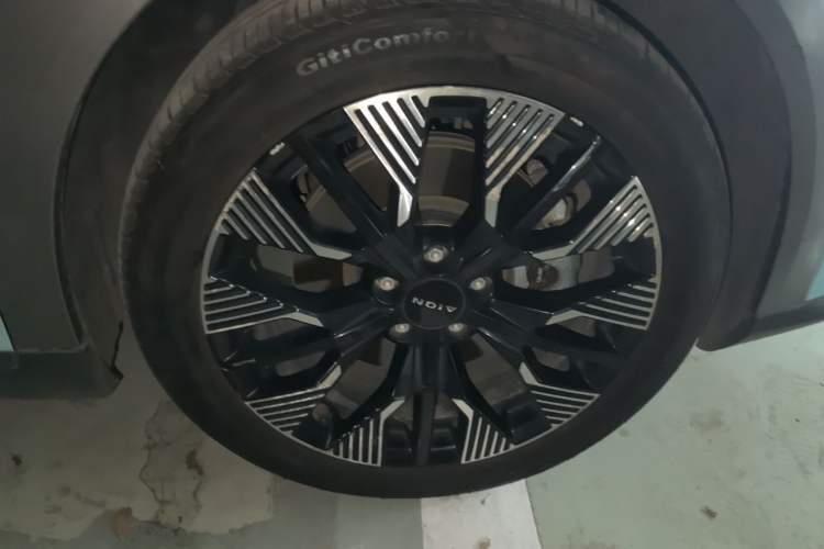 Used AION Y 2021 70 Enjoy Edition Right Front Wheel Hub