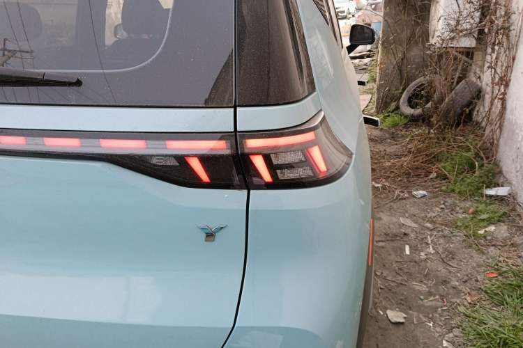 Used AION Y 2021 70 Tech Vitality Edition Right Rear Taillight